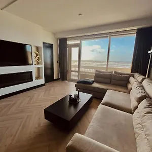 Zee Apartment